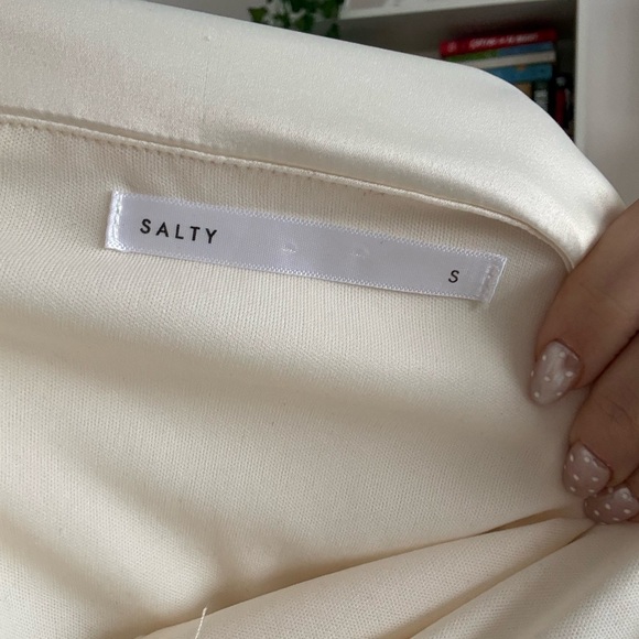 Chic Cream Halter Blouse - Picture 6 of 6